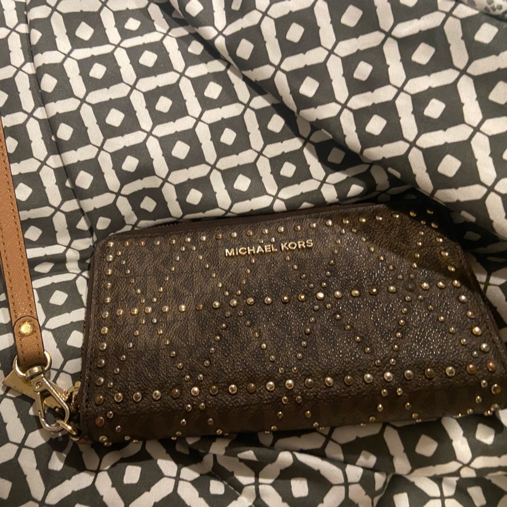 Michael kors wallet